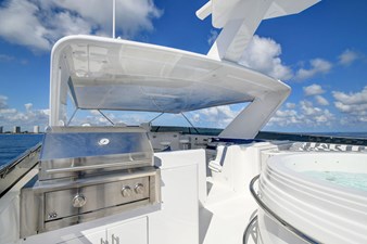 DANIELLE 47 048  Flybridge Grill 