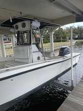- 3 4_1992 22ft Mako 221 CC
