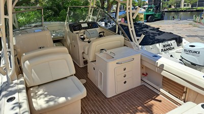 - 25 26_2018 28ft Grady-White 285 Freedom