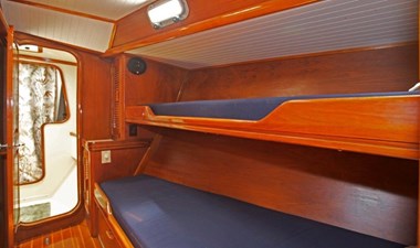 Entertainer 11 60-1985-Gulfstar-MKII-11