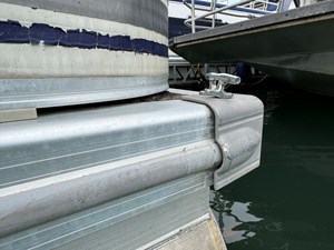 02 Bennington 257L Pontoon NLSQ 75 