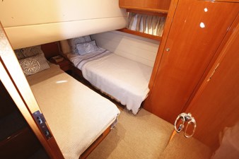 NO NAME 12 yachtImage_int_71_10527