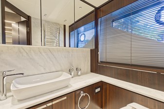 2022 Sunseeker 74 Sport Yacht  34 30_2022 74ft Sunseeker 74 Sport Yacht