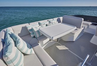 Beneteau Antares 12 3 Beneteau Antares 12r