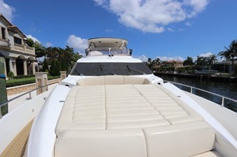- 7 75-2015-Sunseeker-Yacht-07