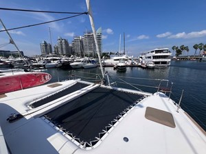 Gracefully 16 2013 Lagoon 400 S2 For Sale Forward Rig