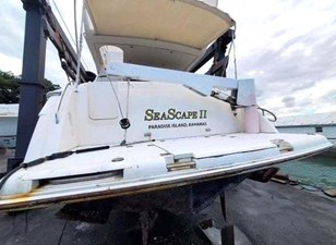 1998 Viking 46 Sports Cruiser 14 15