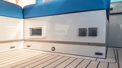 Robin's Nest 48 Vanquish VQ45