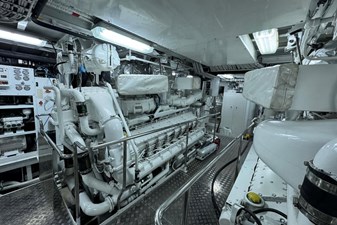 KORU 48 Engine Room