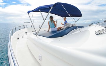 - 2 3_2006 88ft Ferretti Yachts 881 INDULGE II