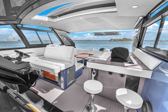 Cruisers Yachts 42 GLS OB 52 42' Yacht Cruisers GLS-52