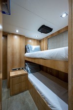ANDREA VI 59 Crew Cabin