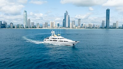 MISTRESS  37 