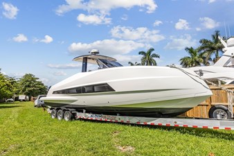 -  5 6_2023 37ft Astondoa 377 Coupe Outboard