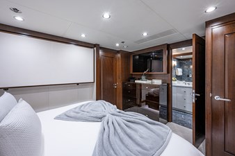 MISSING LINK 36 Forward Starboard Guest Stateroom