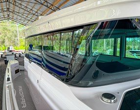 2022 Axopar 37 XC Cross Cabin Brabus 16 