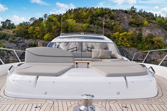 Princess S72 (S72515) 100 Foredeck