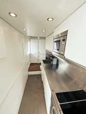 LAZIZA 53 Galley