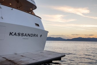 KASSANDRA 38 