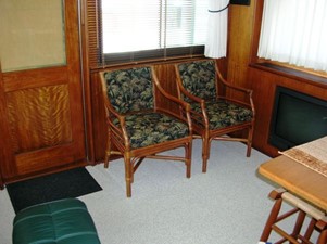 BLACK POWDER 13 SALOON VIEW AFT