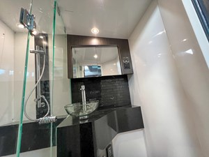 2024 Mystic Powerboats M5200 40 