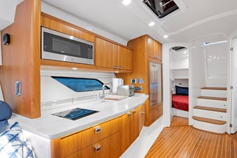 - 20 21_2020 47ft Intrepid 477 Evolution