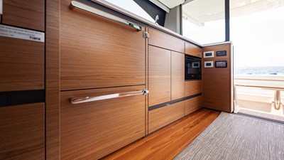 Lorax 49 2024 Tiara Yachts 48 LE