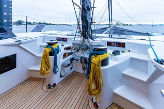 MOONWAVE 2 MOONWAVE, 2012 Gunboat 60: Fwd Cockpit