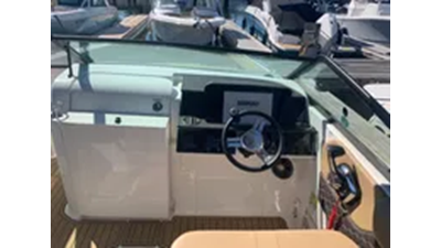 2024 Sea Ray SDX 250 Outboard 21 