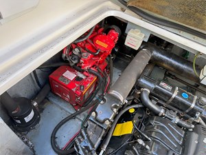 1998 Sea Ray 330 DA 37 