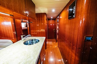 SOUTHERN BELLE 78 Crew Galley