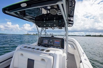 2014 Nor-Tech 390 Sport Cuddy 19 