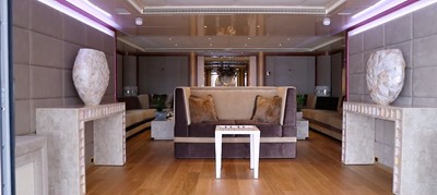 ANNA J 1 Main Salon