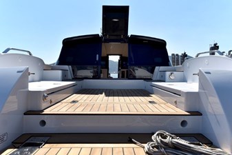 WB 7.5m CUSTOM LIMO TENDER 6 