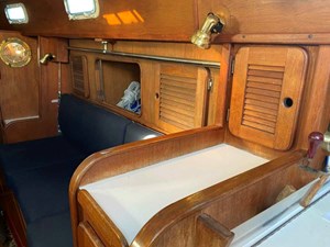 Peregrine 32 