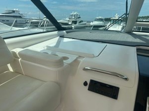 2007 Tiara Yachts 4300 Sovran 14 