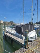 1985 Sea Ray 390 Express Cruiser 2 3