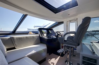 - 28 23_2023 75ft Sunseeker Sport Yacht