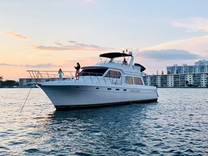 The Motley Crew 103 104_2003 57ft Navigator THE MOTLEY CREW