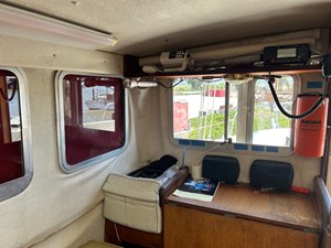 FAIRWAY 17 PILOTHOUSE NAV TABLE