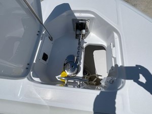2025 Everglades 315CC 29 