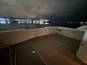 2009 Mckinna 69 Skylounge 21 