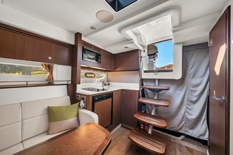 - 22 24_2019 35ft Sea Ray 350 Coupe