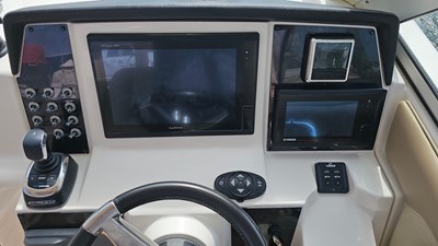 2019 Sailfish 325 DC 23 