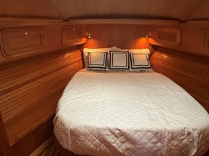 STARLITE 35 Primary Stateroom