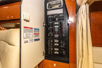 2005 Sea Ray 340 Sundancer 67 