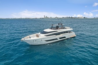 - 0 1_2021 85ft Ferretti Yachts 850