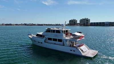 C'EST LA VIE 60 064 Port Aft Profile