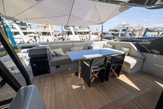 Athena 43 Dining