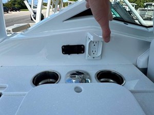 2024 Blackfin 302 DC 20 